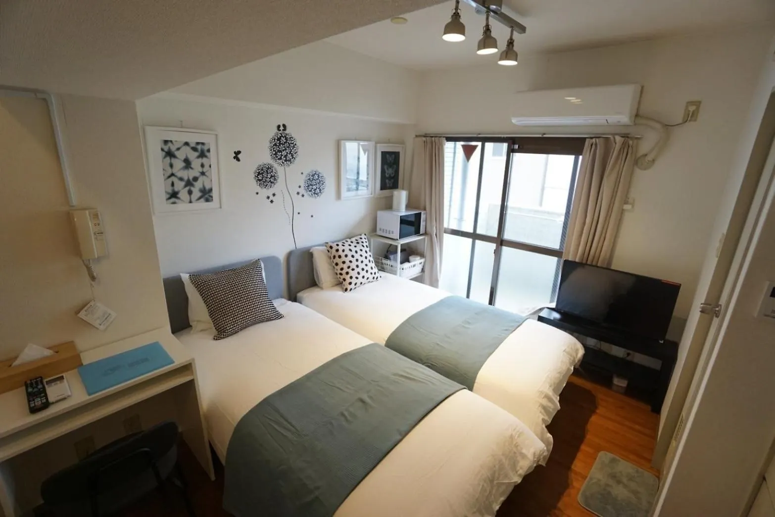 Apartment House Floor Assemble 403 Osaka
